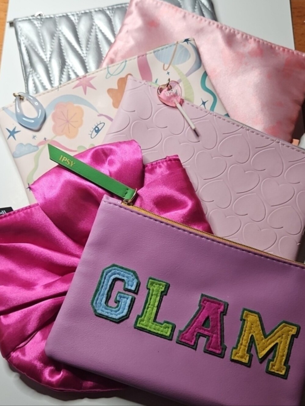 💥 Variety Box 👛💄🧦